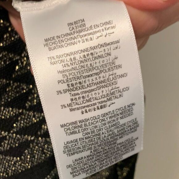 BCBGMaxazria NWT pencil skirt sz s, blk and gold lurex, knee length, pull on - Picture 5 of 16